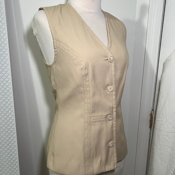 Beige Vest - Picture 3 of 4